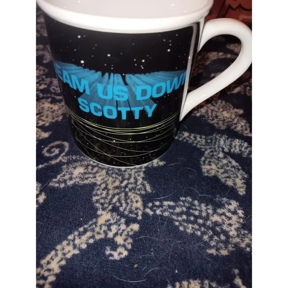VINTAGE 1991 STAR TREK COFFEE MUG ENTERPRISE CREW 